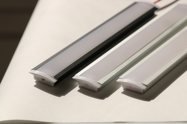 چراغ زیر کابینت آکو