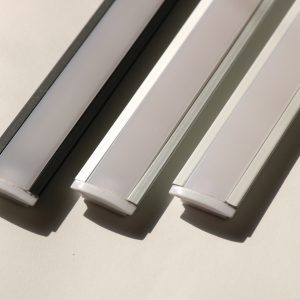 چراغ زیر کابینتی