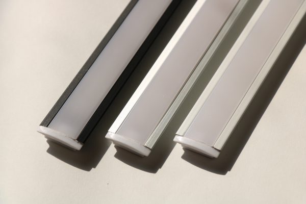 چراغ زیر کابینتی